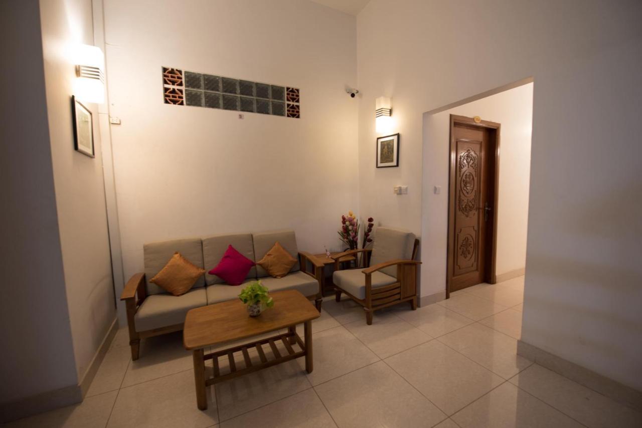 Homesyn Hotel Phnom-Penh Buitenkant foto