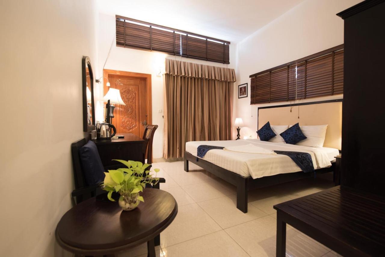 Homesyn Hotel Phnom-Penh Buitenkant foto