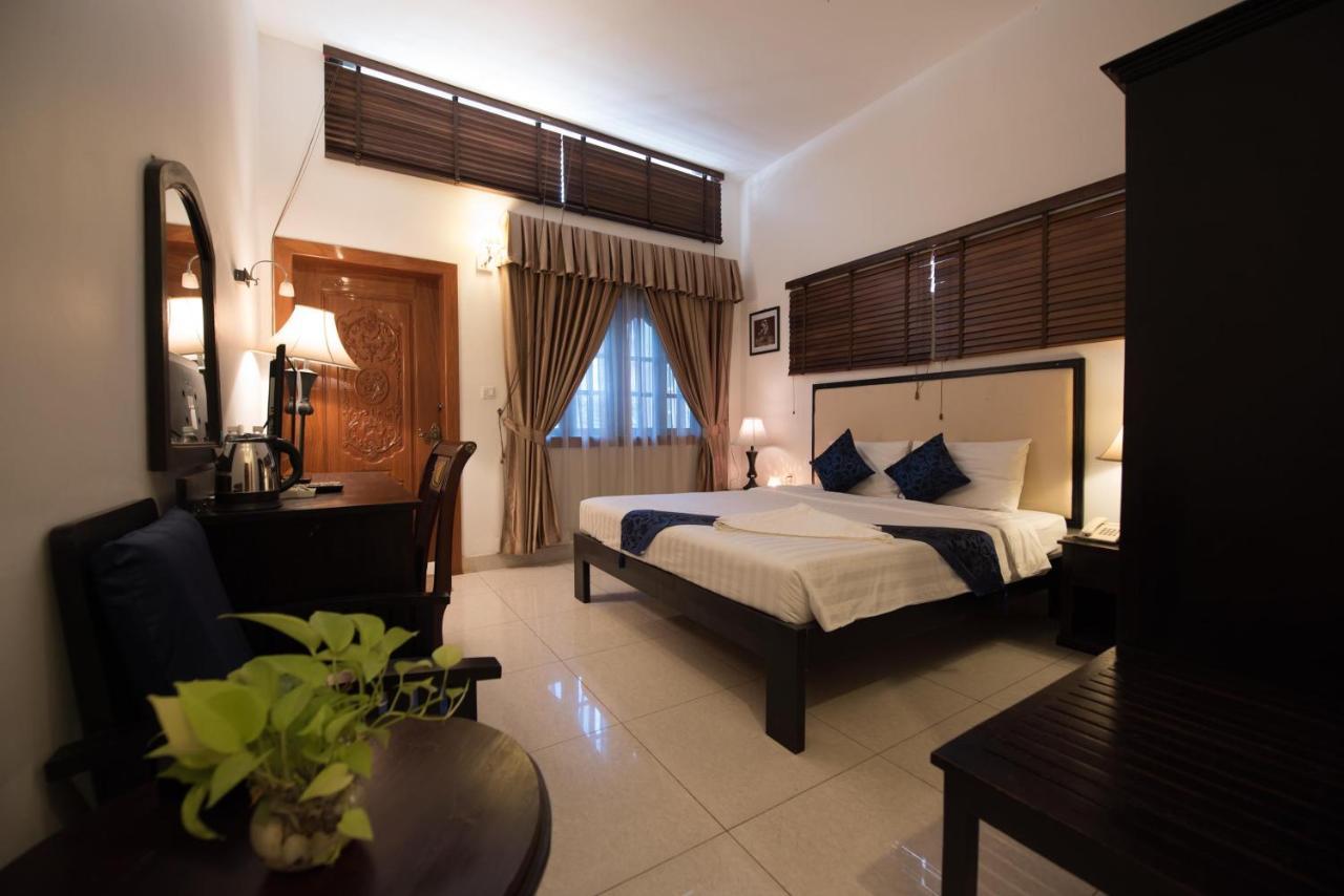 Homesyn Hotel Phnom-Penh Buitenkant foto