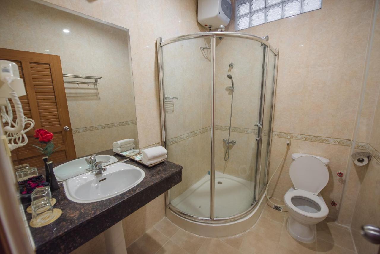 Homesyn Hotel Phnom-Penh Buitenkant foto